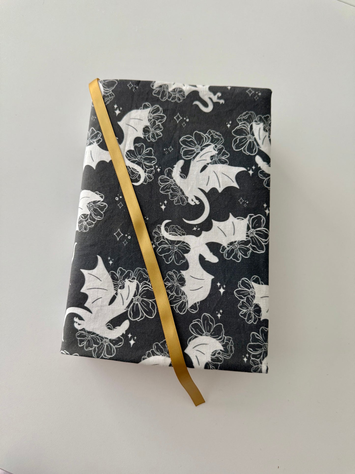 Dragon Adjustable Bookcover