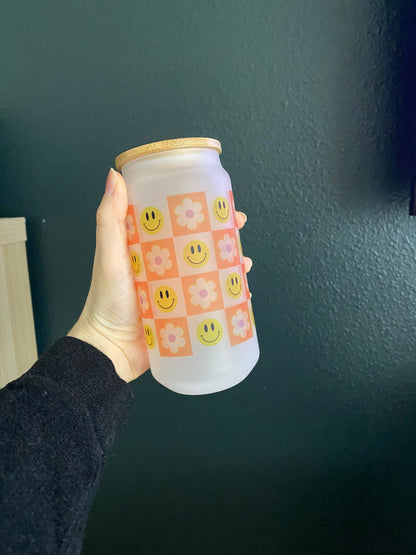 Retro Smiley Daisy Cup